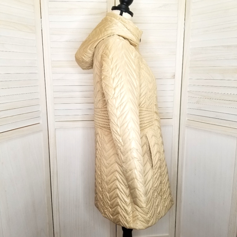 Via Spiga Gold Quilted Woman’s coat. Size Sm - Picture 9 of 13
